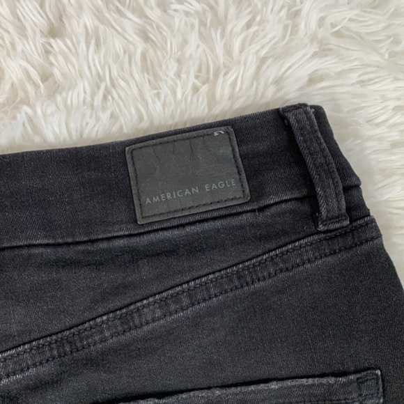 American Eagle Black Distressed Curvy High Rise Mini Denim Skirt - Picture 8 of 10
